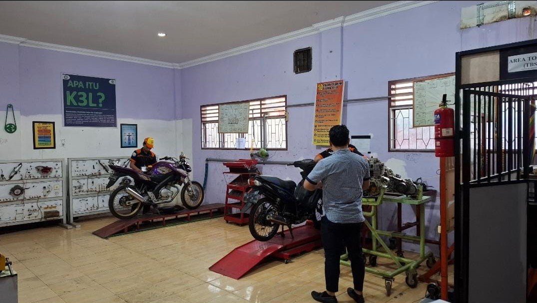 Bengkel TSM SMK Nurul Amaliyah